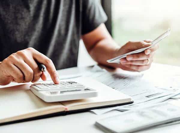 Empiece a facturar electrónicamente y evite el cierre de su establecimiento - artículo de GuruSoft