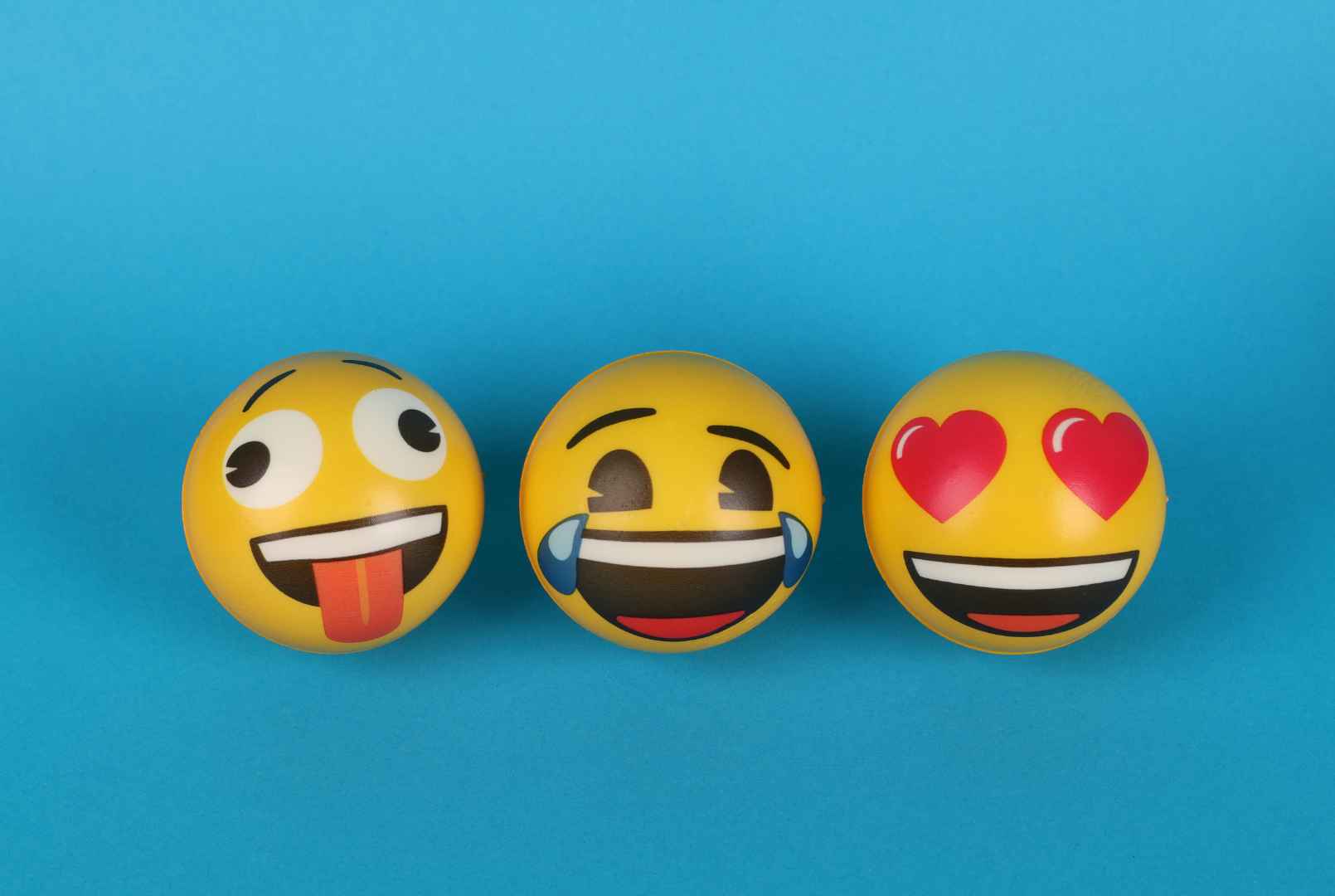 Los emojis llegan a YouTube - artículo de GuruSoft