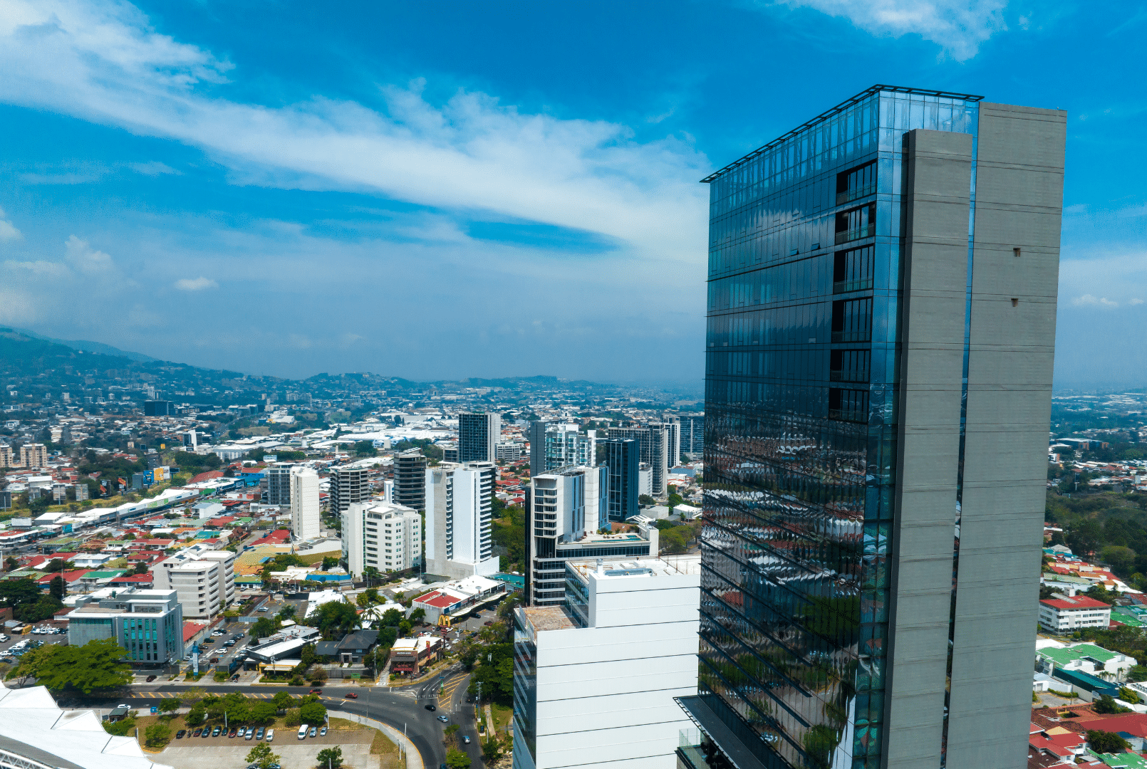 ¿Cómo es la Facturación Electrónica en Costa Rica? - artículo de GuruSoft