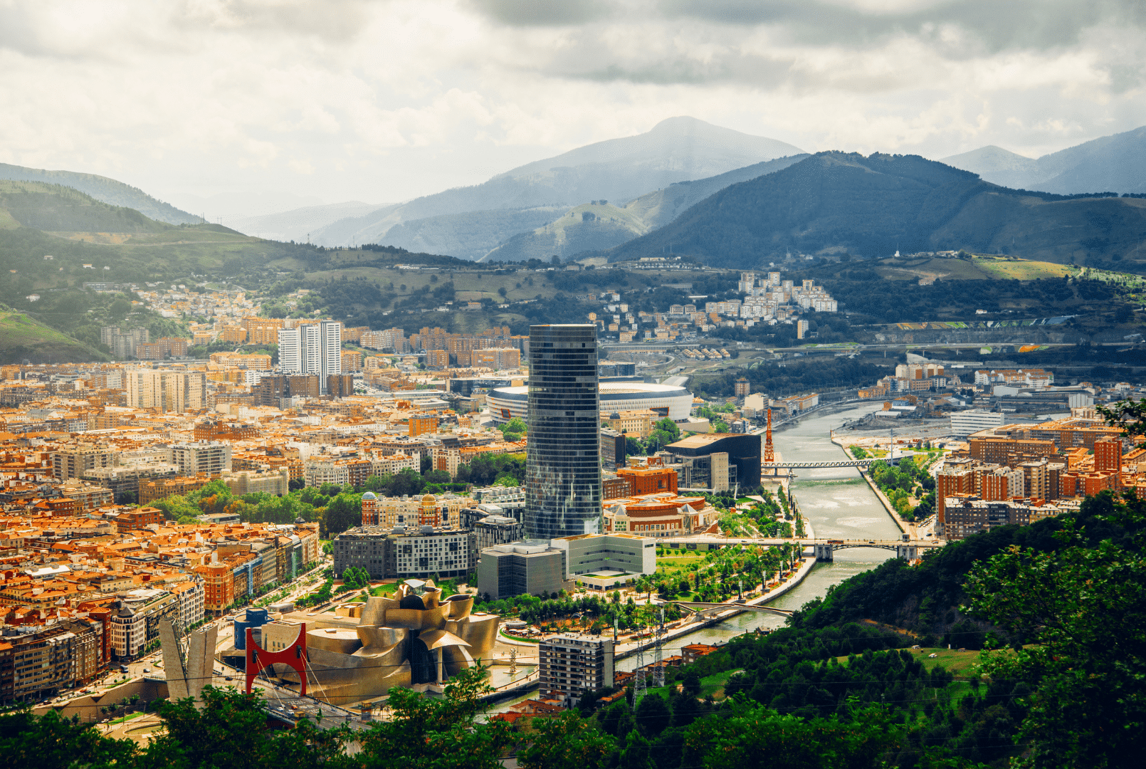 Presencia de GuruSoft en Espana Cree Y Crece
