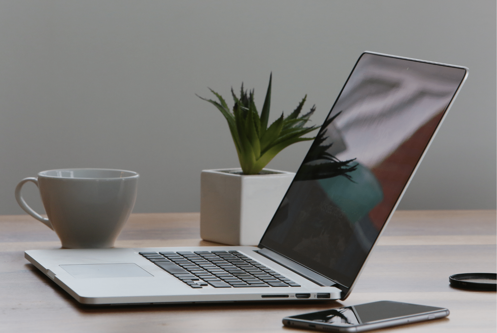 Apple presentó Apple Intelligence, la nueva IA personal que cuenta con ChatGPT incorporado - artículo de GuruSoft