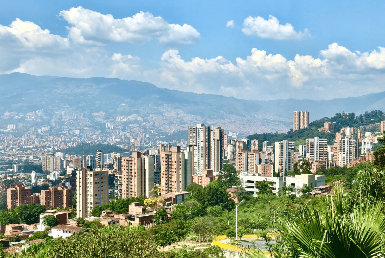 La DIAN revela el crecimiento de la Facturación Electrónica en Colombia - artículo de GuruSoft
