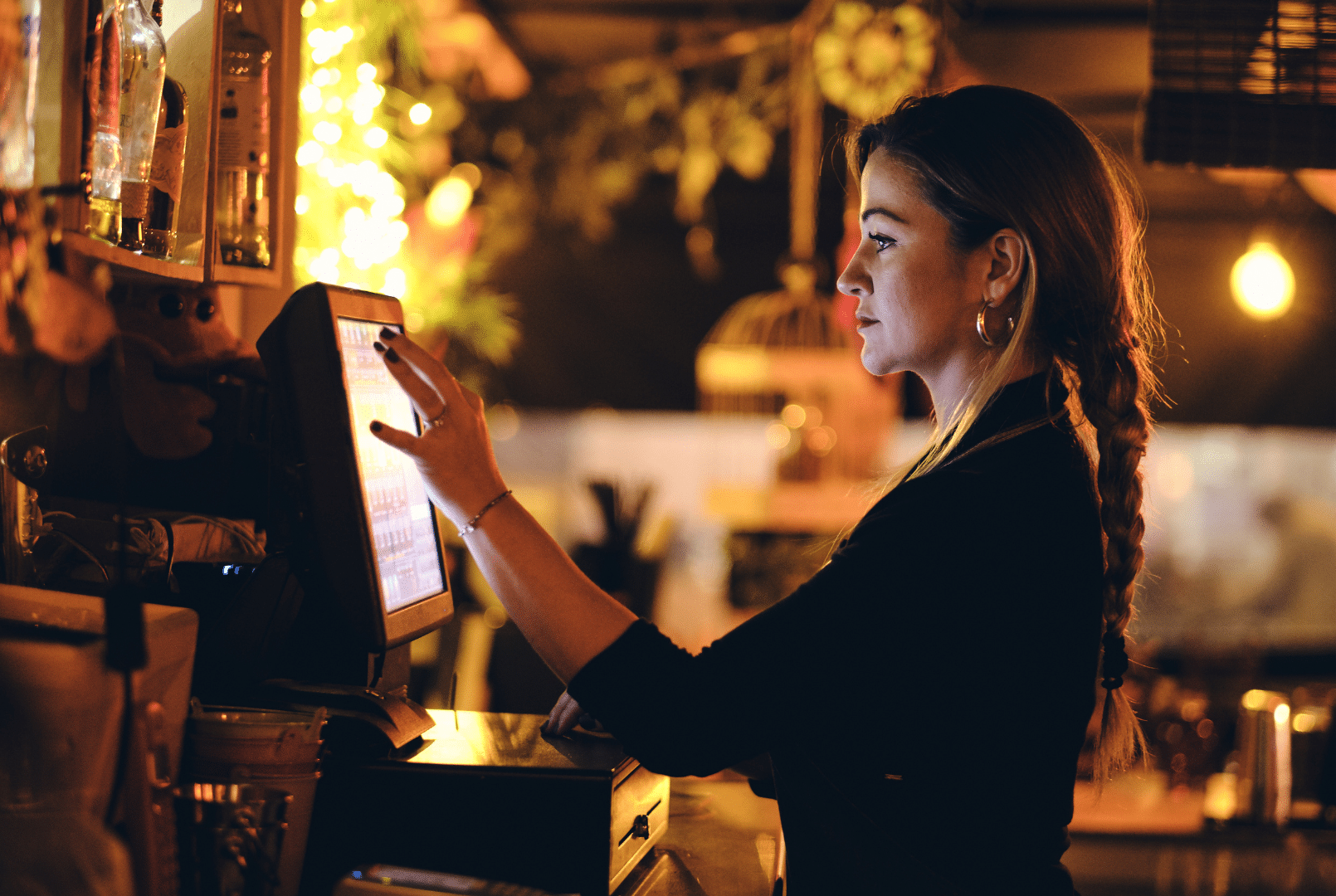 ¿Tus clientes te están pidiendo factura electrónica? - artículo de GuruSoft
